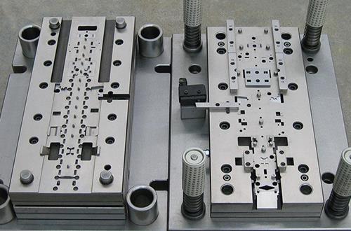 精密五金沖壓件加工使用刀具的磨損情況